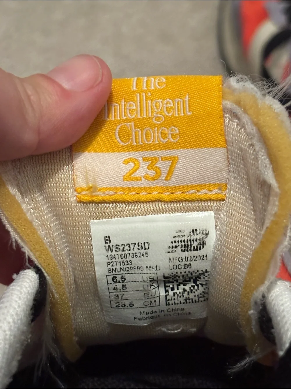 New Balance Women’s 6.5 237 Running Shoe Gray Athletic Sneaker Mustard Coral